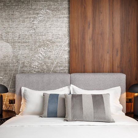 Mandala Designer Apartments With Free Private Parking, Near Mall Coresi Brasov Exterior photo