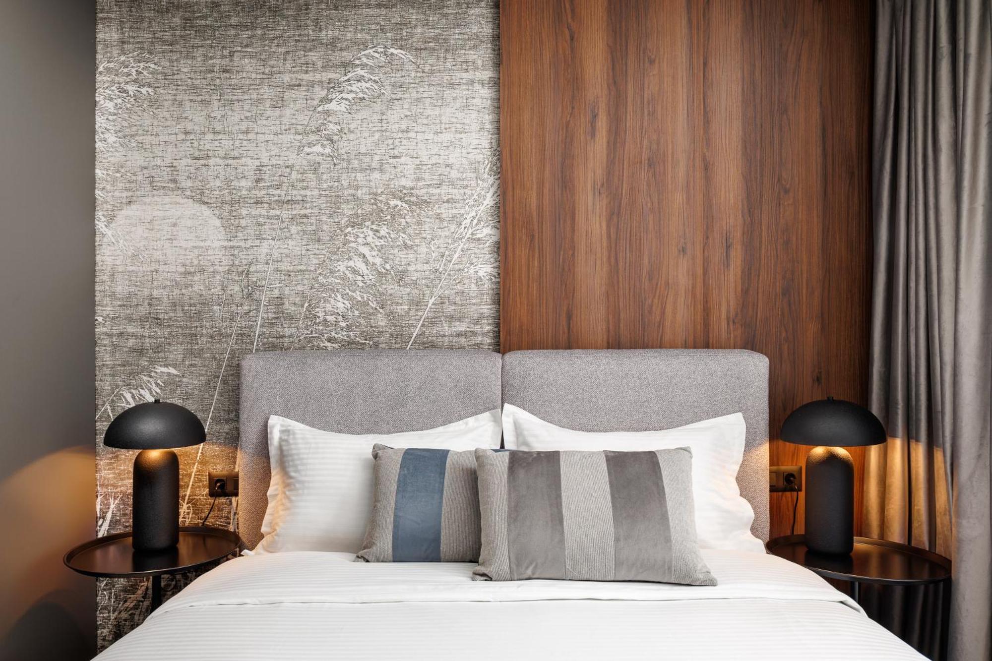 Mandala Designer Apartments With Free Private Parking, Near Mall Coresi Brasov Exterior photo