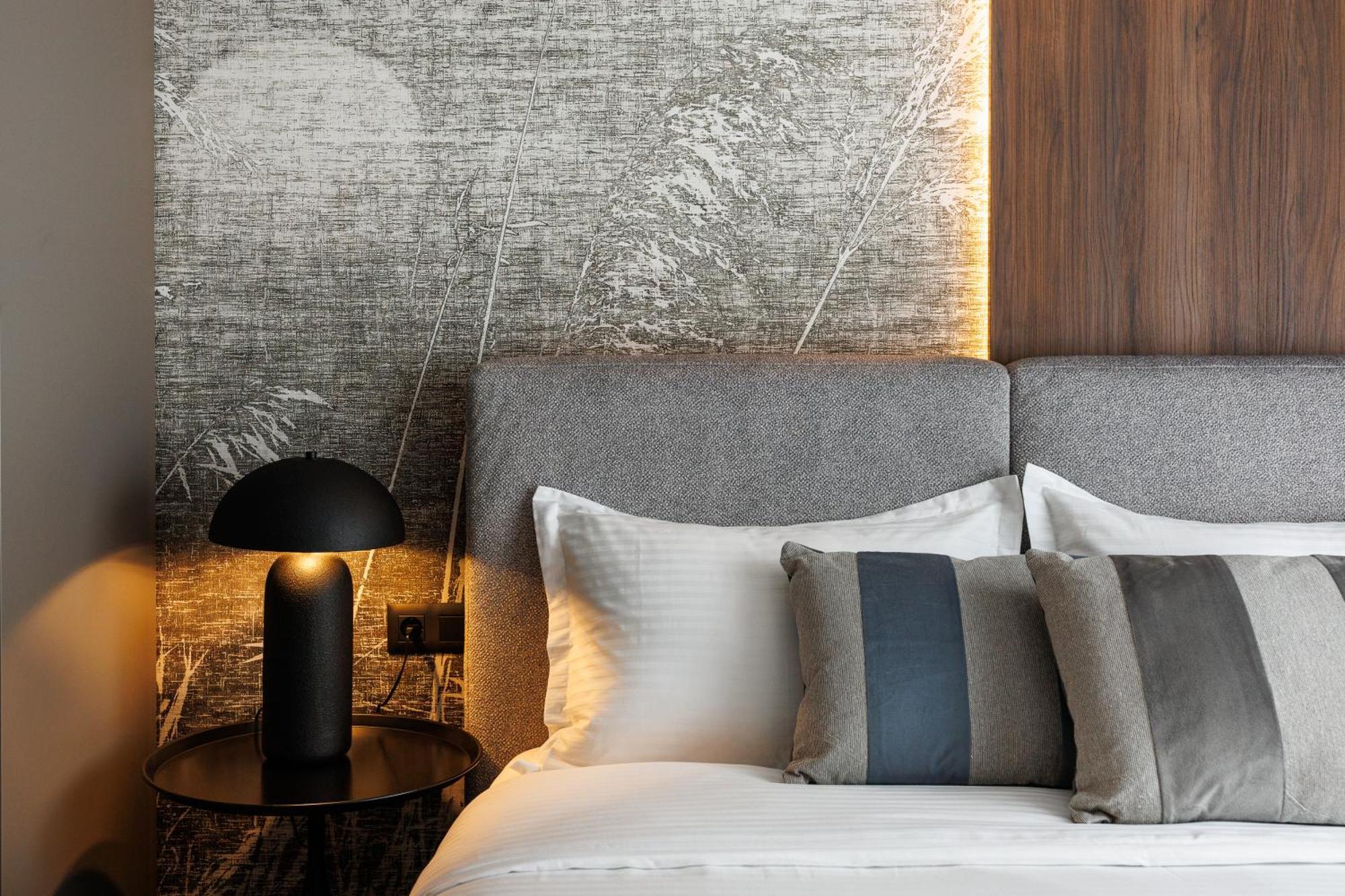 Mandala Designer Apartments With Free Private Parking, Near Mall Coresi Brasov Exterior photo