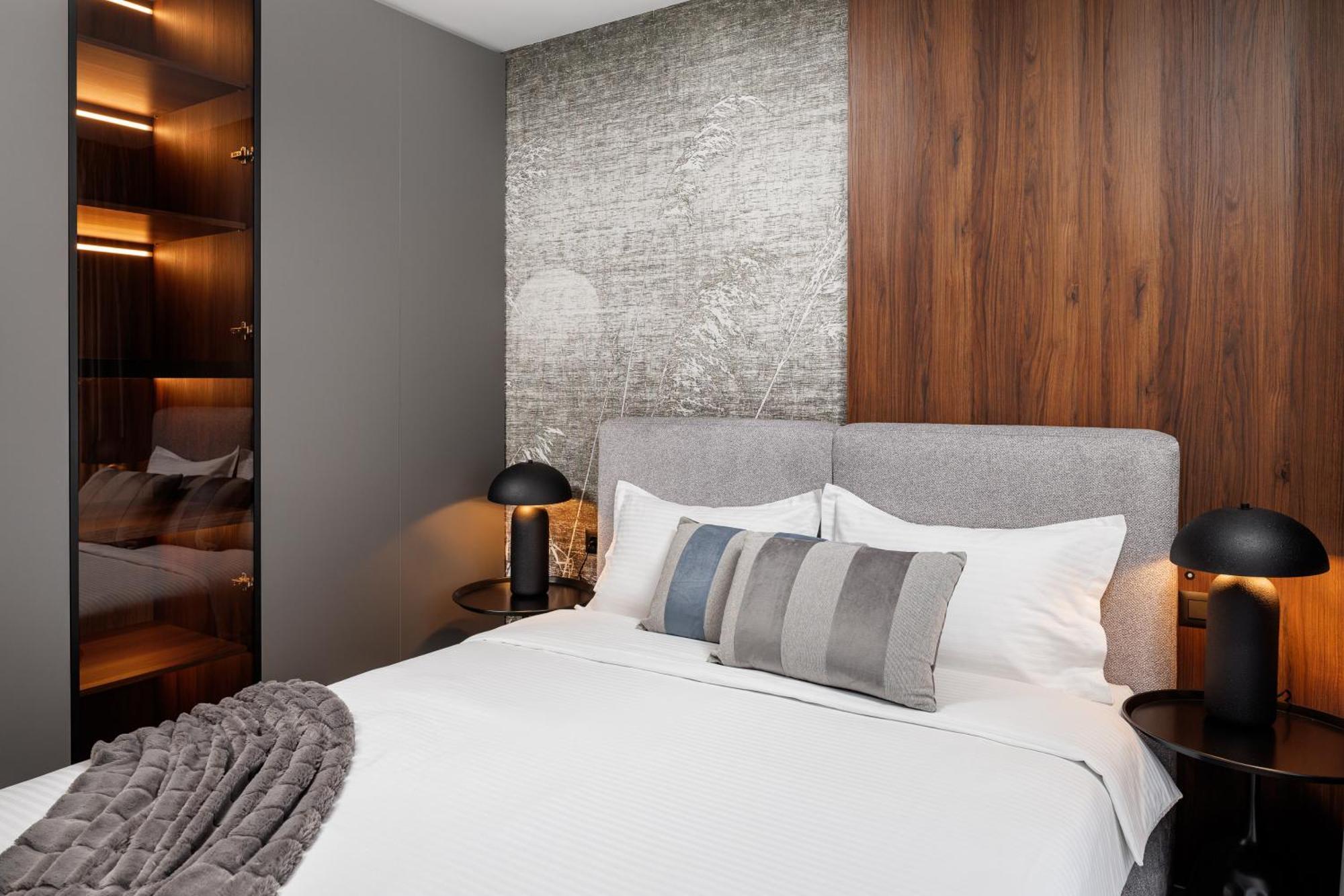 Mandala Designer Apartments With Free Private Parking, Near Mall Coresi Brasov Exterior photo