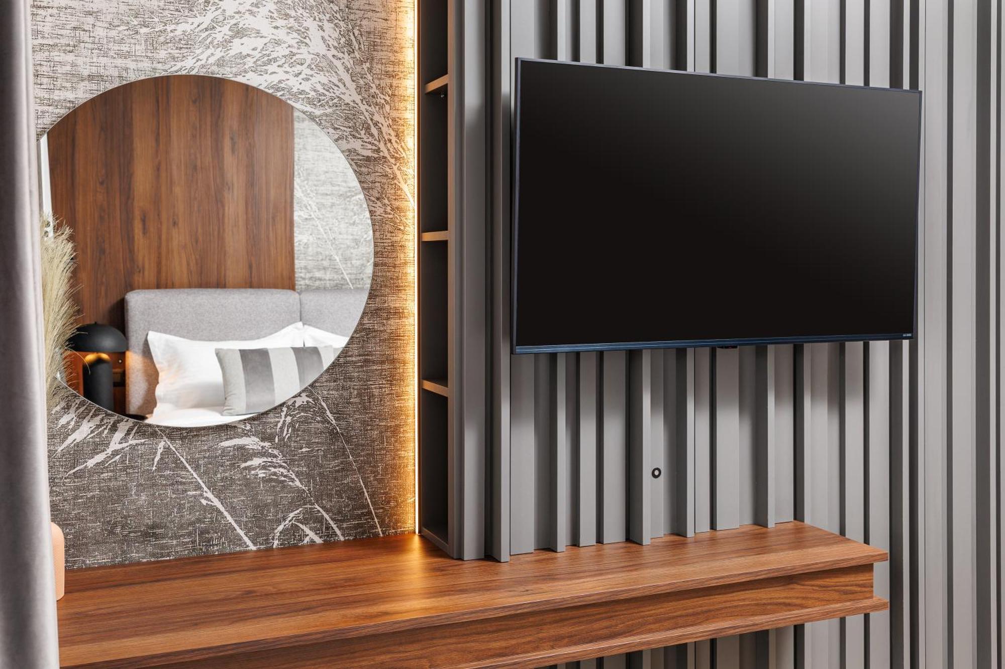 Mandala Designer Apartments With Free Private Parking, Near Mall Coresi Brasov Exterior photo